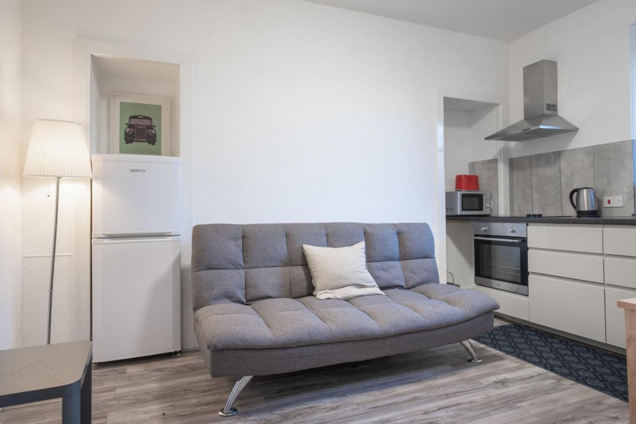 Hutch 2 Bed Apart Aberdeen Buitenkant foto